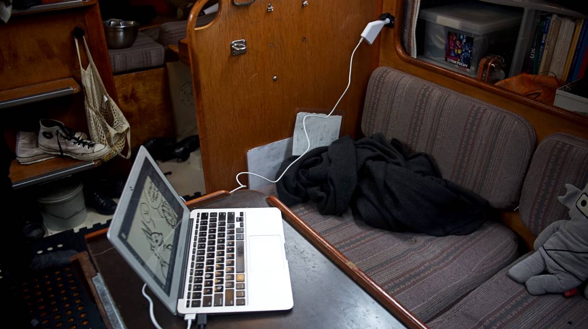 a macbook air charging via a car charger outlet