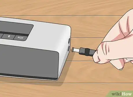 Image titled Connect the Bose Soundlink Mini to Your Smartphone or Tablet Step 1