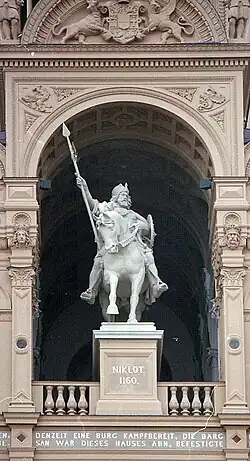 A statue of the Obotrite Prince Niklot (sculptor: Christian Genschow)