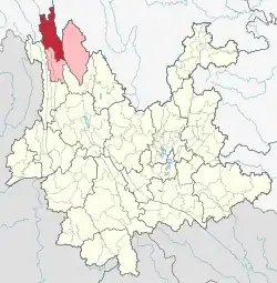 Location of Deqin County (red) within Diqing Prefecture (pink) and Yunnan