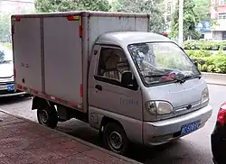 Box truck variant