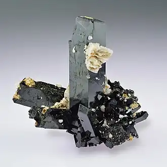 Image 5Aegirine, by Iifar (from Wikipedia:Featured pictures/Sciences/Geology)