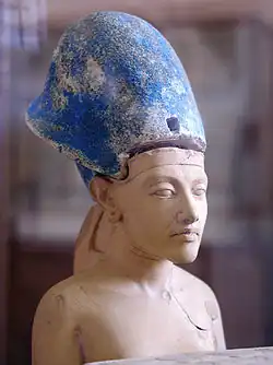 Akhenaten with blue paint on the khepresh crown