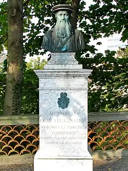 Photograph of a bust of Gessner in the Botanical Garden in Zurich