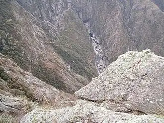 Andean condors over the park's Balcón Sur