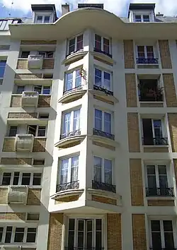 Low-cost apartment building at 7 rue Trétaigne 18th arrondissement, (1903-1904)