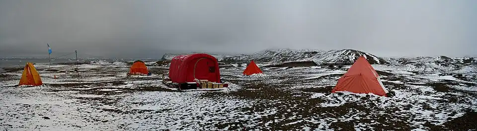 Scientific camp, 2009 austral autumn