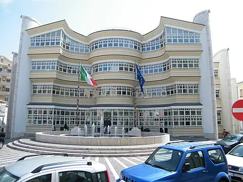 Concave facade of the Teatro Politeama, Catanzaro, Italy, by Paolo Portoghesi, 2002