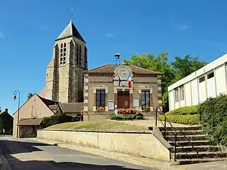 The town hall and church in Chaumont