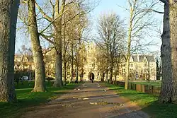 View from the south along Poplar Walk, looking across Broad Walk.