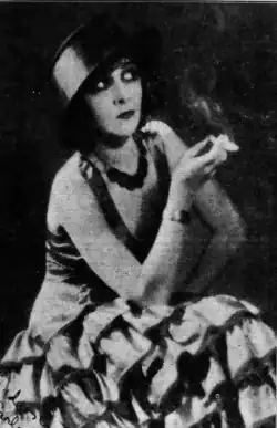 Coe Glade in costume for "Carmen", from a 1928 newspaper