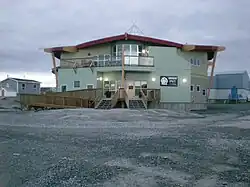 Dettah government building ((2011)