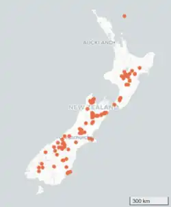 Map of New Zealand, with orange markers showing the distribution of Euchiton traversii.