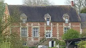 A farmhouse in Méréaucourt