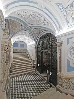 Staircase and vestibule of the crypt