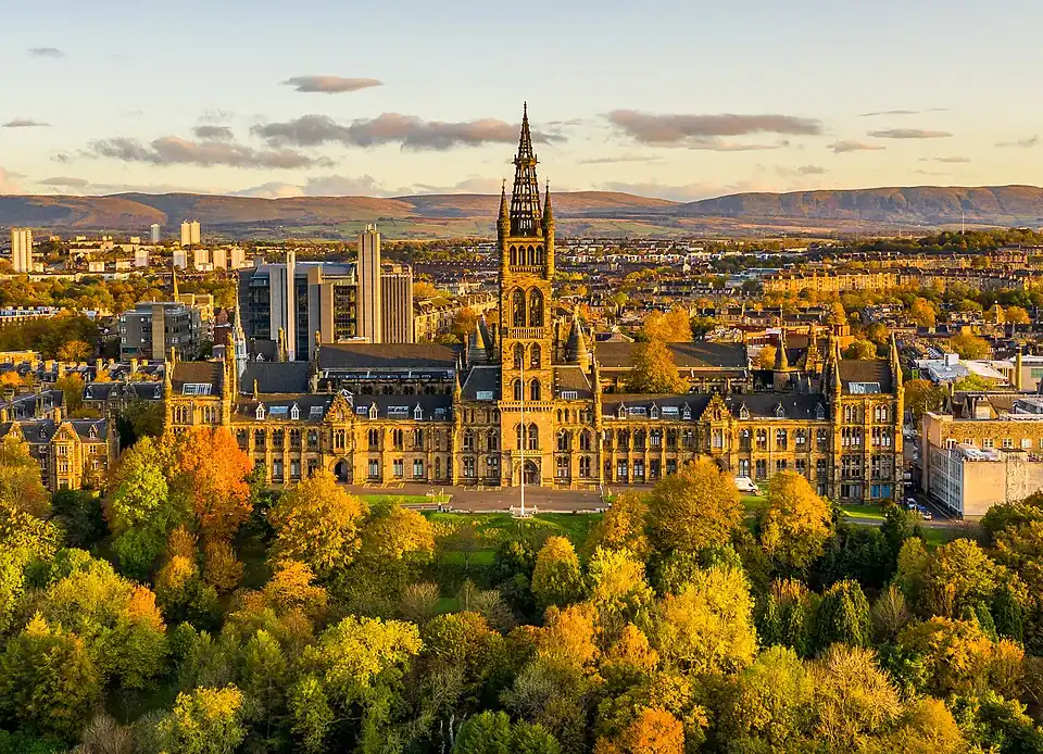 Glasgow University main building with Dumgoyne and the Campsie Fells in the background
