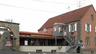The town hall in Hirschland