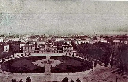 The Königsplatz in 1880 with the Raczyński Palace (an art gallery demolished in 1883 to make way for the Reichstag)