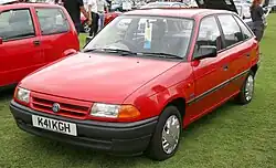 Vauxhall Astra Mk 3 (United Kingdom; pre-facelift)