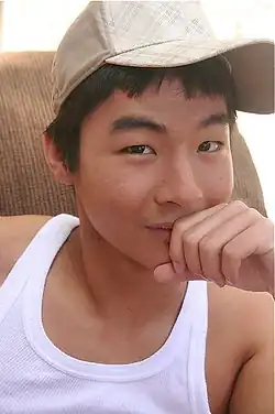 Kevin Wu, The Amazing Race 17
