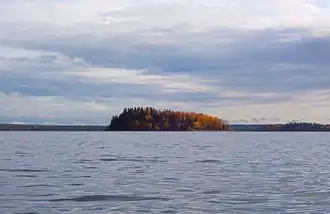 Lake Louise has several inhabited islands