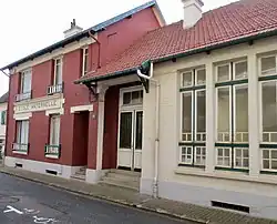 Antoine de Saint-Exupéry elementary school (1908, expanded 1930)