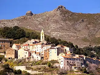 The church and surrounding buildings in Lento