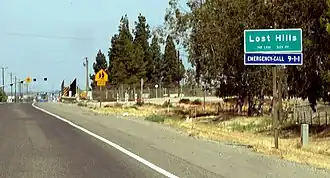 Lost Hills' town sign at its western border, seen from SR 46