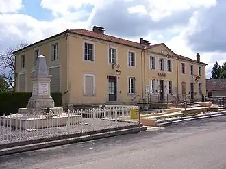 The town hall in Vouécourt