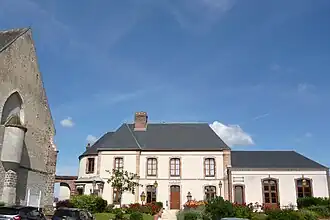 The town hall in Digny