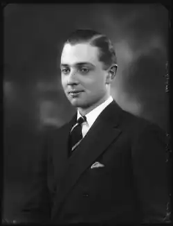 19. Malcolm George Dyer-Edwardes Leslie [1927-1974]