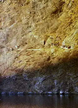 Me-åkerneset seen from Oaldsbygda, a settlement across the Sunnylvsfjorden.