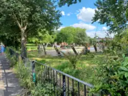 Meanwhile Gardens, approaching skatepark, summer 2024