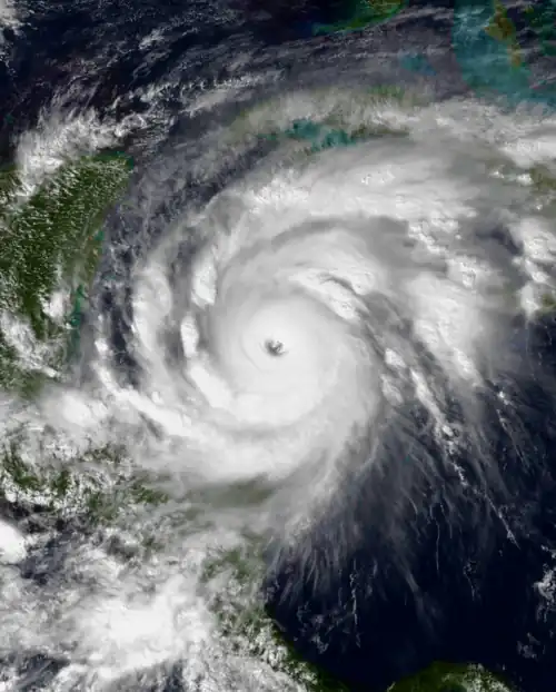 Hurricane Mitch at peak intensity to the northeast of Honduras