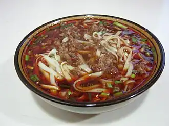 Zajiangmian (杂酱面)