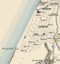 Isdud (Esdud) in 1870, at the bottom of the map, compared against the location of modern Ashdod