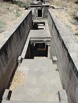 Three kutas (pavilion-towers) with mandapa on second kuta