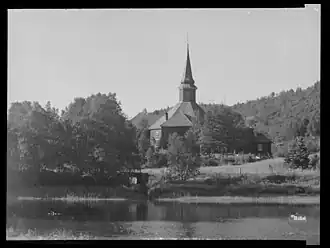 Old photo of the church (c. 1956)