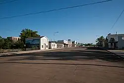 Street scene in Mott