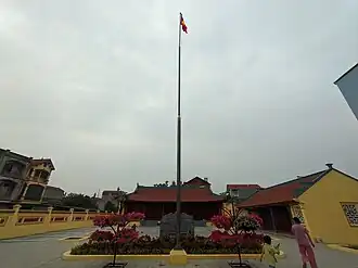 The memorial house of Poet Đoàn Thị Điểm in Giai Phạm village, Nguyễn Văn Linh commune.