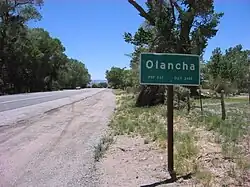 Entrance sign, southbound