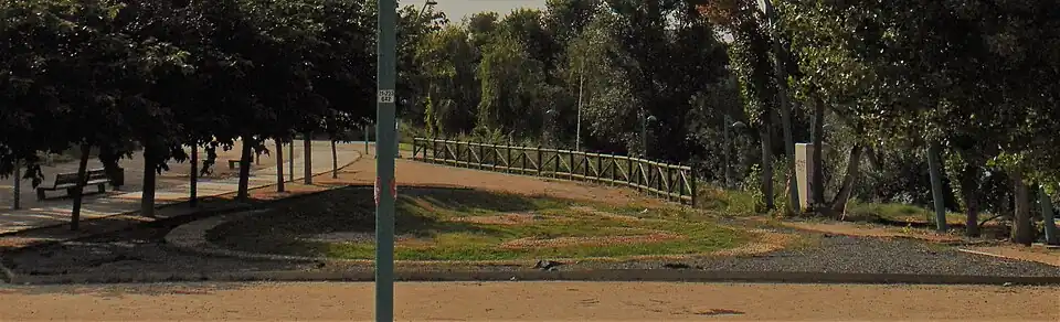 Talking ear by Eva Lootz