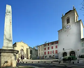 The church and the tourist office in the town of Pertuis