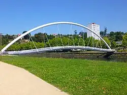 Pedestrian footbridge over the Lérez river