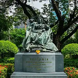Queen Victoria statue