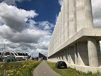 The fourth section built as part of the Theemsweg route