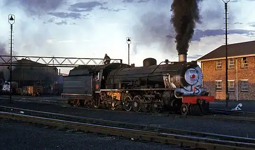 Class 14CRB no. 1900 at Beaufort West, 13 April 1981