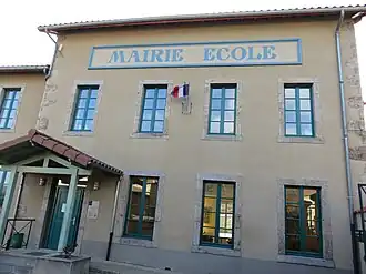 The town hall in Saillant