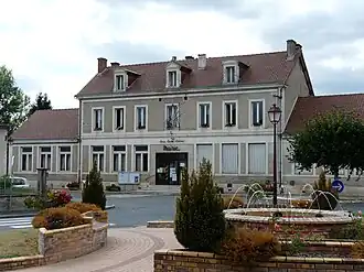 The town hall in Saint-Léon-sur-l'Isle