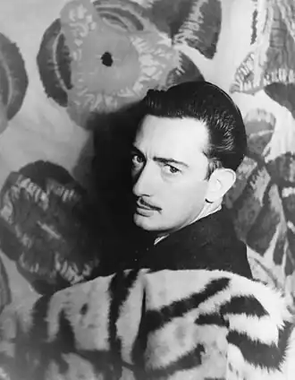 Salvador Dalí[458]